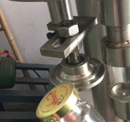 MÁY ĐÓNG NẮP, VIỀN NẮP HỦ YẾN THỦY TINH . KP2021