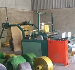 Máy cắt túi ni lông, PE-HD-PE  tự đông .KP2021
